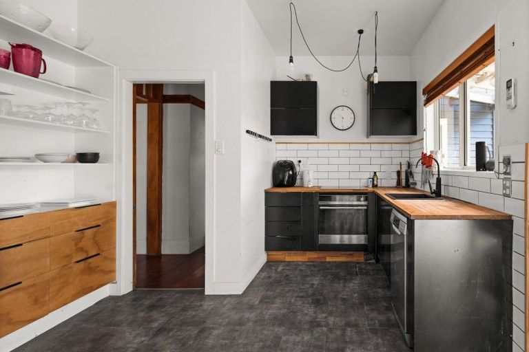 Photo of property in 1 Mcdonald Street, Napier South, Napier, 4110