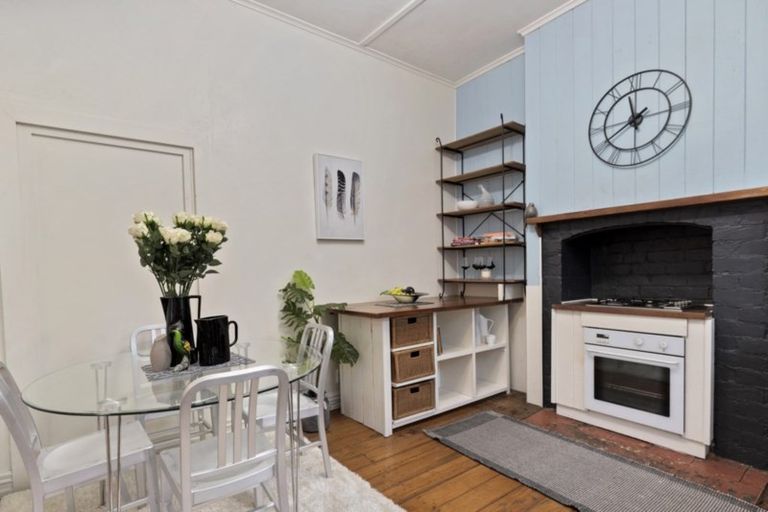 Photo of property in 9 High Street, Devonport, Auckland, 0624