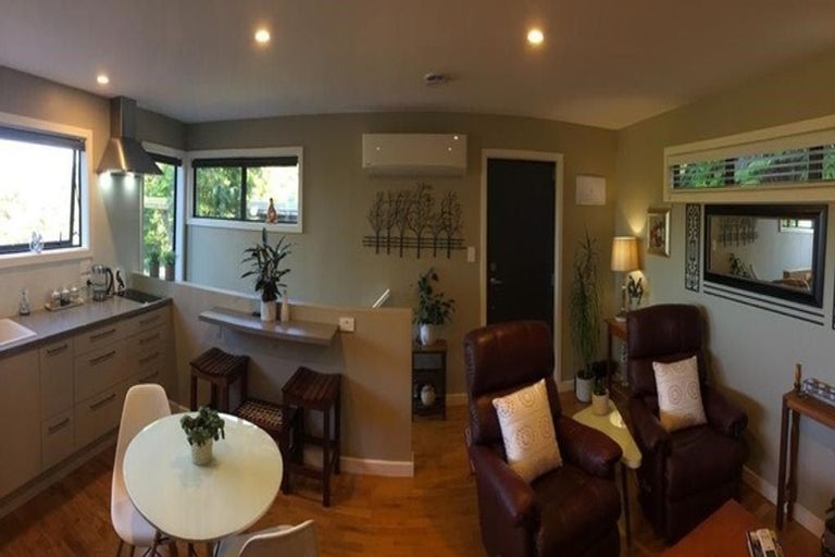 Photo of property in 51 Tainui Road, Titirangi, Auckland, 0604