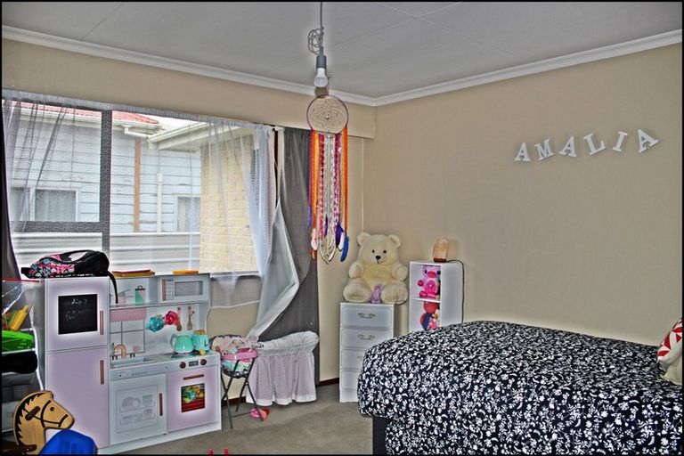 Photo of property in 46 Lanark Street, Balclutha, 9230