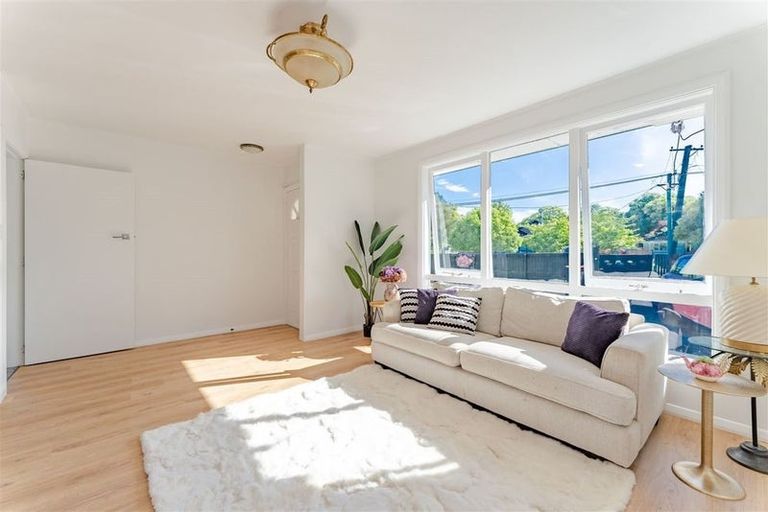 Photo of property in 20 Flay Crescent, Burnside, Christchurch, 8053