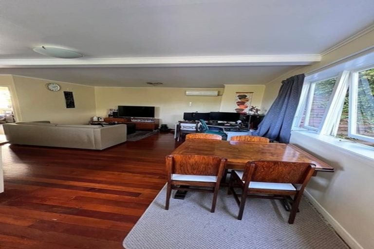 Photo of property in 43b Baroda Street, Khandallah, Wellington, 6035