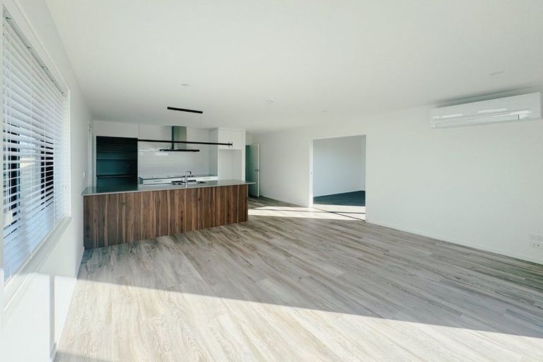 Photo of property in 37 Mehrtens Crescent, Woodend, 7691