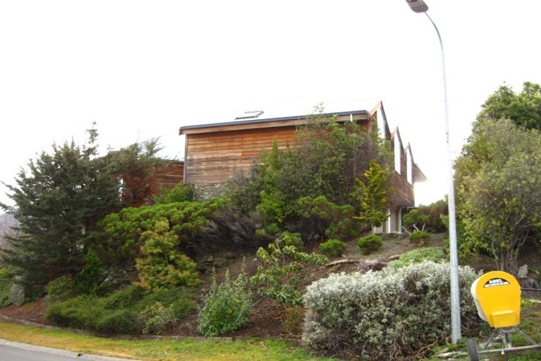 Photo of property in 60-62 Cotter Avenue, Arrowtown, 9302