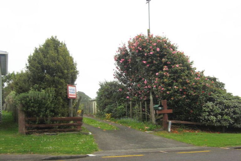 Photo of property in 80 Oxford Road, Okato, 4335