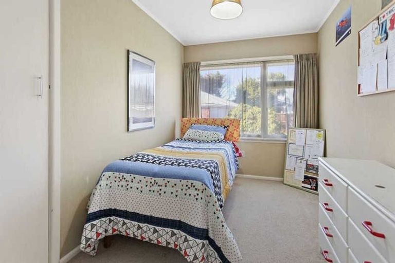 Photo of property in 6 Deepdale Street, Burnside, Christchurch, 8053