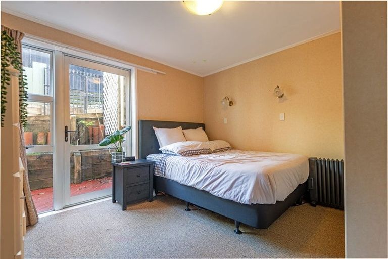 Photo of property in 16 Dalzien Place, Feilding, 4702