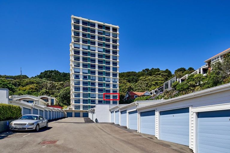 Photo of property in Jerningham Apartments, 20 Oriental Terrace, Oriental Bay, Wellington, 6011