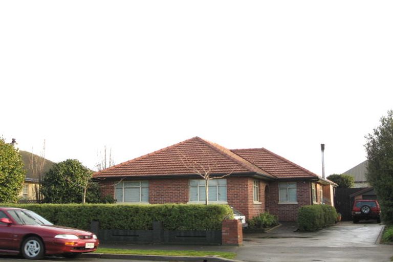 Photo of property in 221 Innes Road, St Albans, Christchurch, 8052