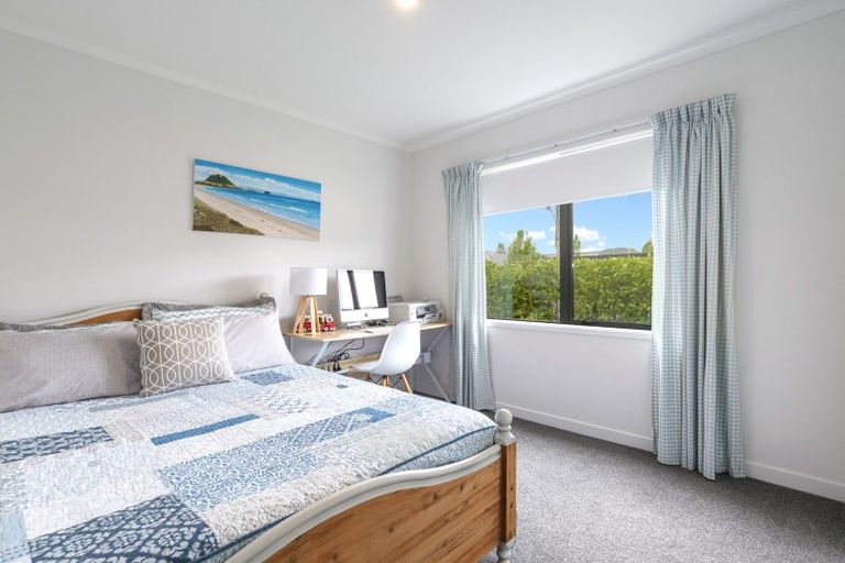 Photo of property in 2 Shea Lane, Pyes Pa, Tauranga, 3112