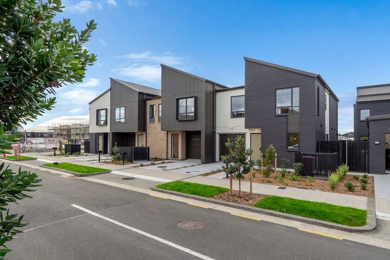 Photo of property in 26 Waka Moana Drive, Hobsonville, 0616