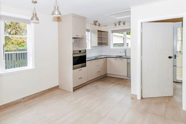 Photo of property in 56 Hastings Street, Southbridge, 7602