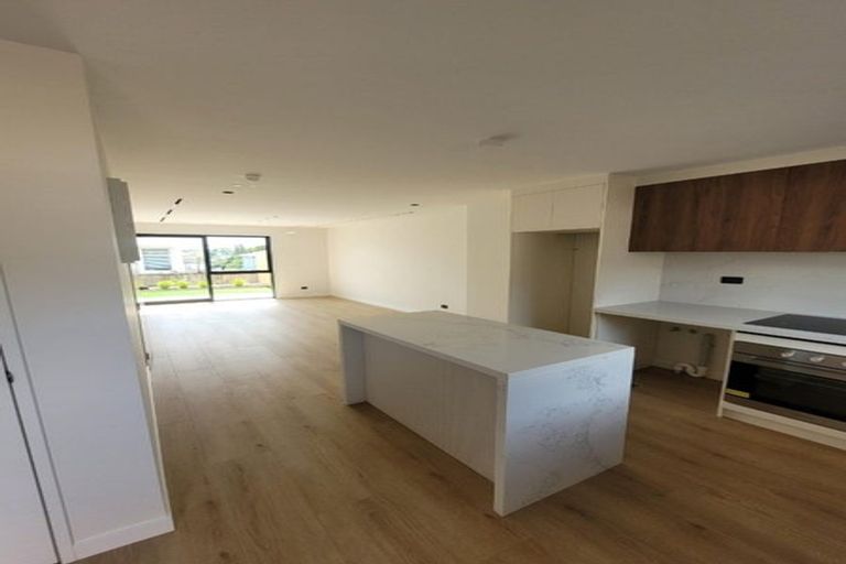 Photo of property in 8/15 Union Road, Howick, Auckland, 2014