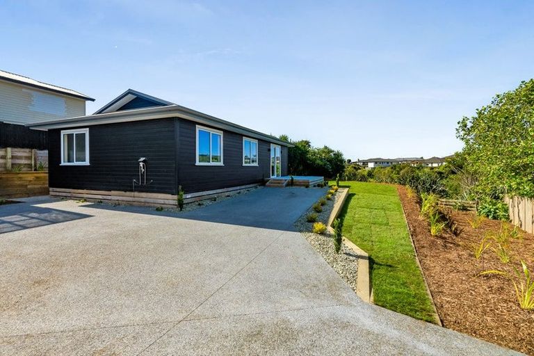 Photo of property in 40c Dillon Drive, Bell Block, New Plymouth, 4312