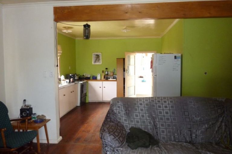 Photo of property in 636 Ararata Road, Hawera, 4674