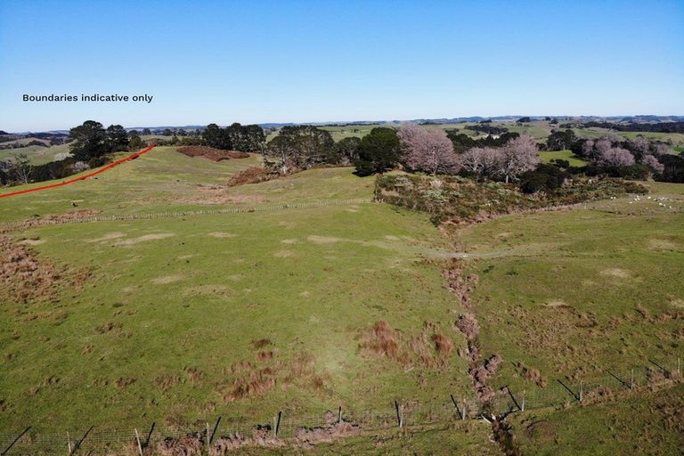 Photo of property in 132b Gatfield Road, Kaukapakapa, 0873