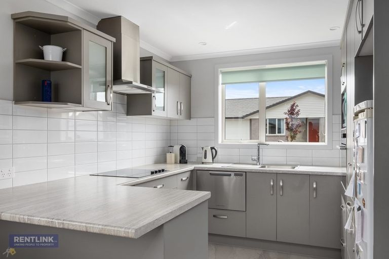 Photo of property in Waterview Estate, 86/4 Greystone Place, Omokoroa, 3114