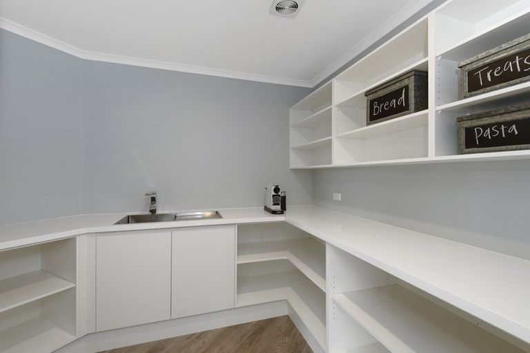 Photo of property in 14 Kingsdowne Drive, West Melton, 7618