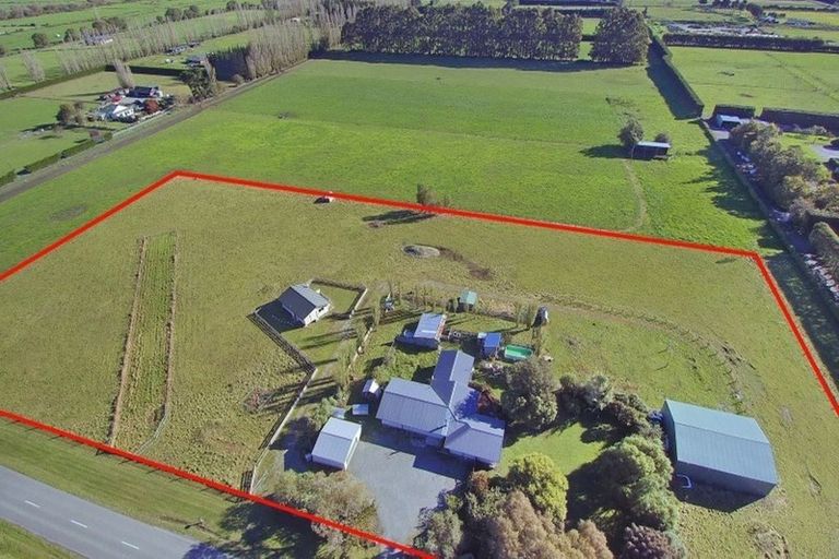 Photo of property in 295 Plaskett Road, Fernside, Rangiora, 7471