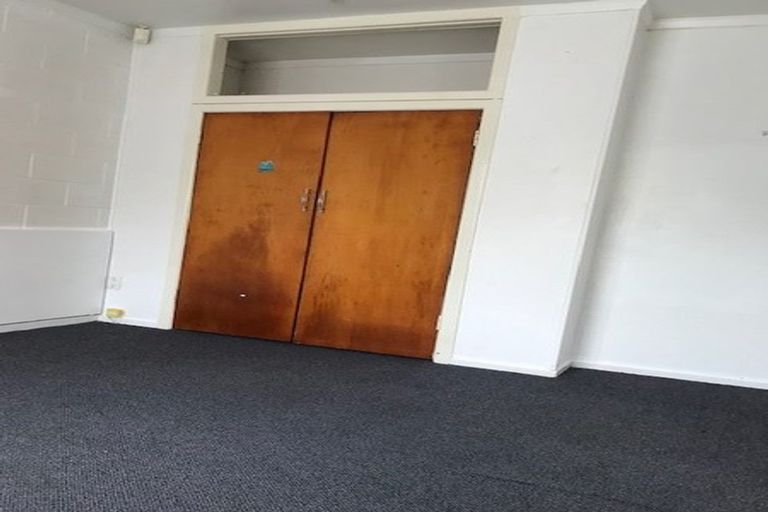 Photo of property in 24 Ireland Road, Mount Wellington, Auckland, 1060