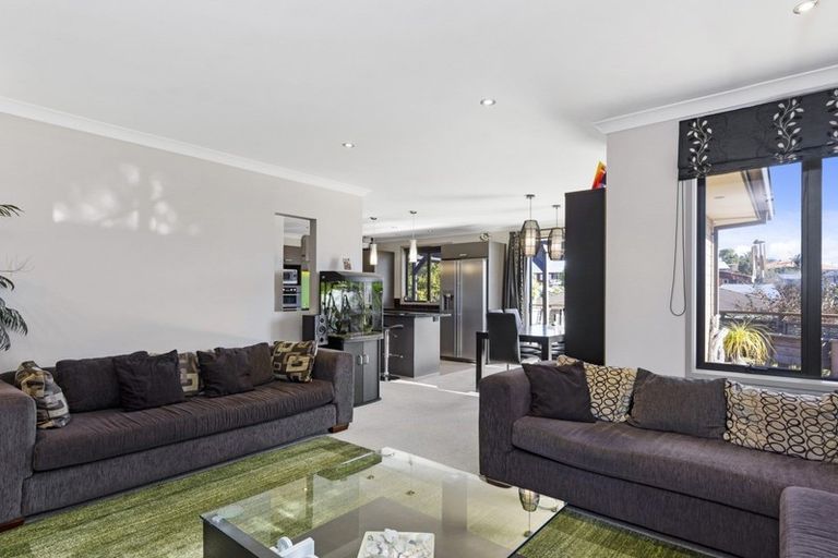 Photo of property in 45 Discovery Avenue, Welcome Bay, Tauranga, 3112