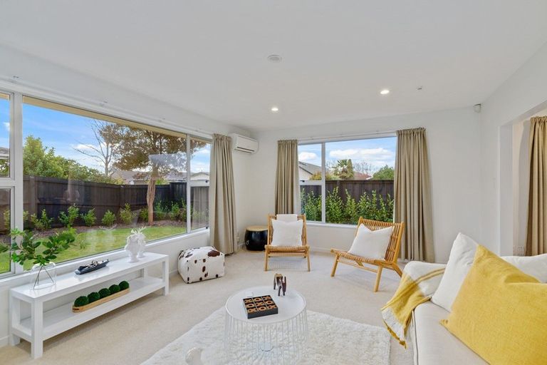 Photo of property in 11 Lodge Place, Ilam, Christchurch, 8041