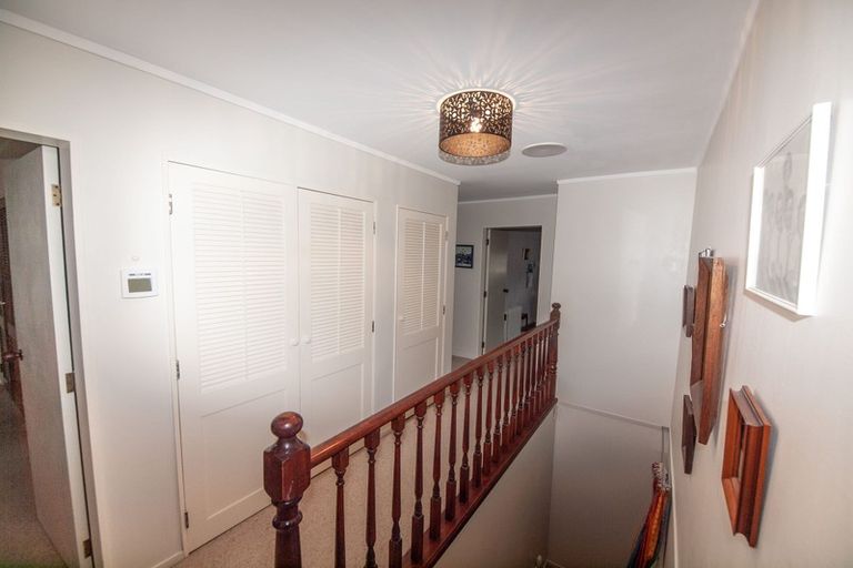 Photo of property in 40 Cortina Avenue, Johnsonville, Wellington, 6037