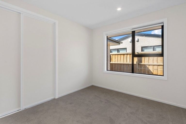 Photo of property in 19 Higgins Street, Woodend, 7610
