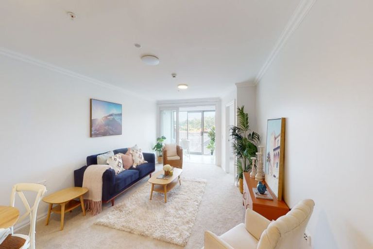 Photo of property in Whitby Lakes Village, Discovery Drive, Whitby, Porirua, 5024