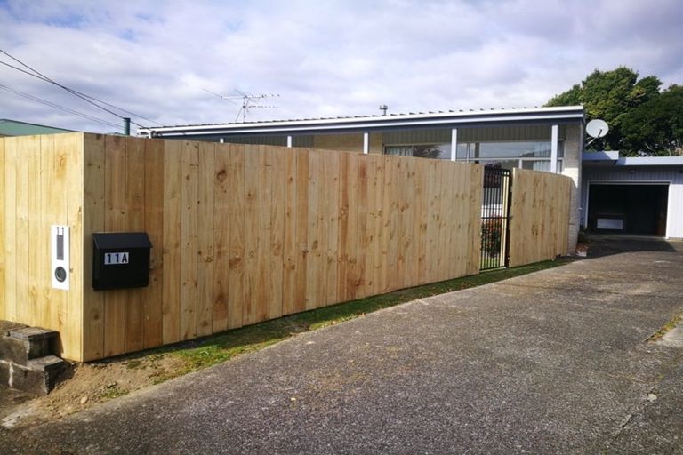 Photo of property in 11 Rosebank Avenue, Avalon, Lower Hutt, 5011