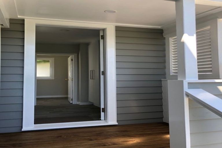 Photo of property in 27 Rugby Road, Birkenhead, Auckland, 0626