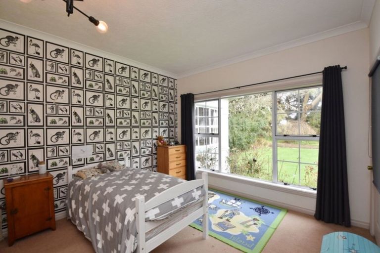 Photo of property in 46 Leonard Road, West Plains, Invercargill, 9874