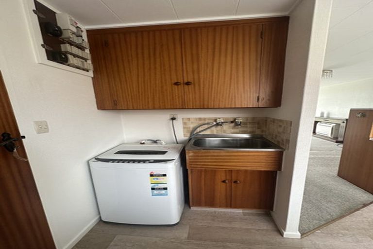 Photo of property in 2 Grant Street, Gore, 9710