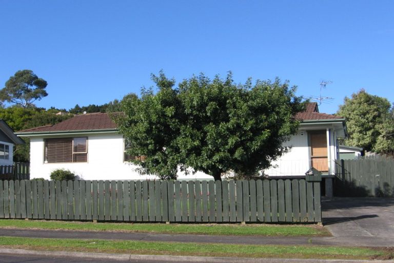 Photo of property in 27 Aronia Way, Goodwood Heights, Auckland, 2105