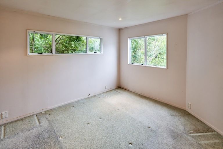 Photo of property in 20 Magnolia Grove, Maungaraki, Lower Hutt, 5010
