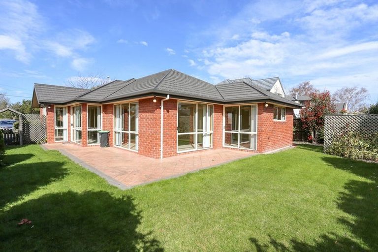 Photo of property in 187 Withells Road, Avonhead, Christchurch, 8042
