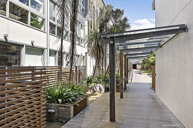 Photo of property in Revolucion Apartments, 103n/28 Torrens Terrace, Mount Cook, Wellington, 6011