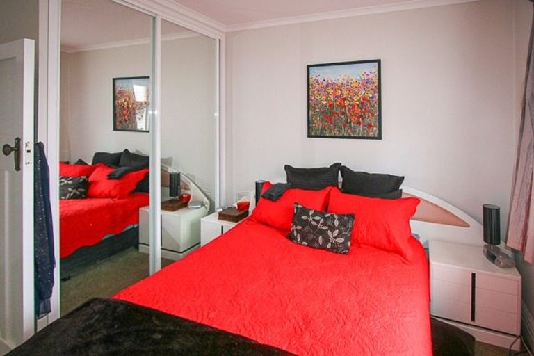 Photo of property in 2 Bracken Street, Petone, Lower Hutt, 5012