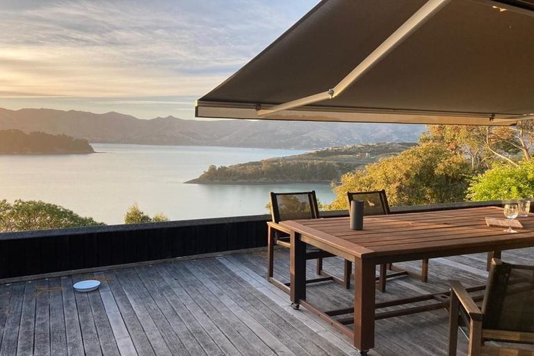 Photo of property in 24 Bayview Road, Charteris Bay, Lyttelton, 8971