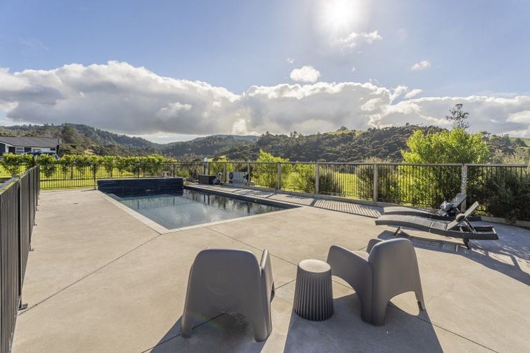 Photo of property in 6 Tohetea Lane, Wharekaho, Whitianga, 3510