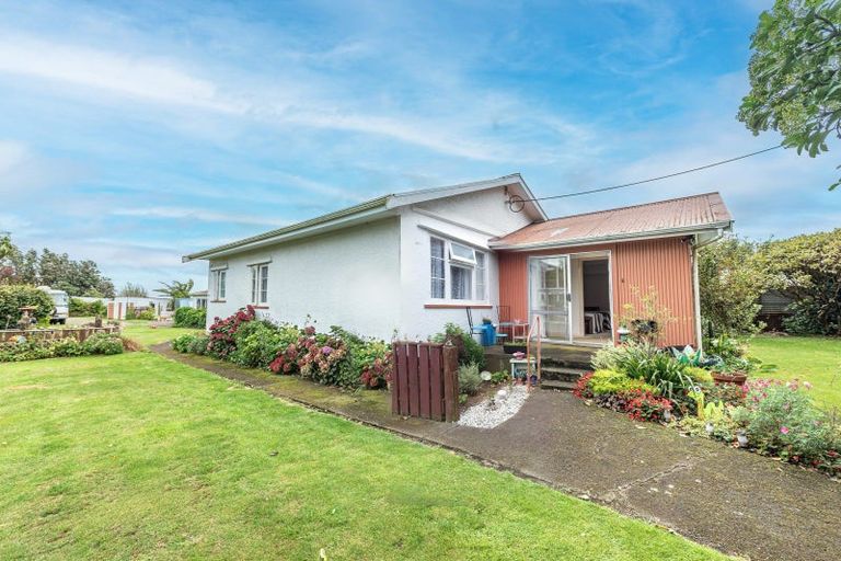 Photo of property in 1580 South Road, Manutahi, Patea, 4598