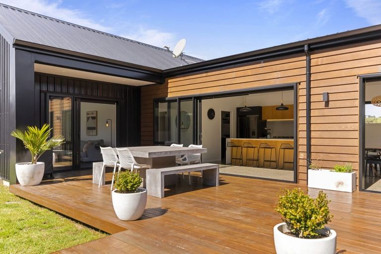 Photo of property in 355 Waitoki Road, Waitoki, Kaukapakapa, 0871