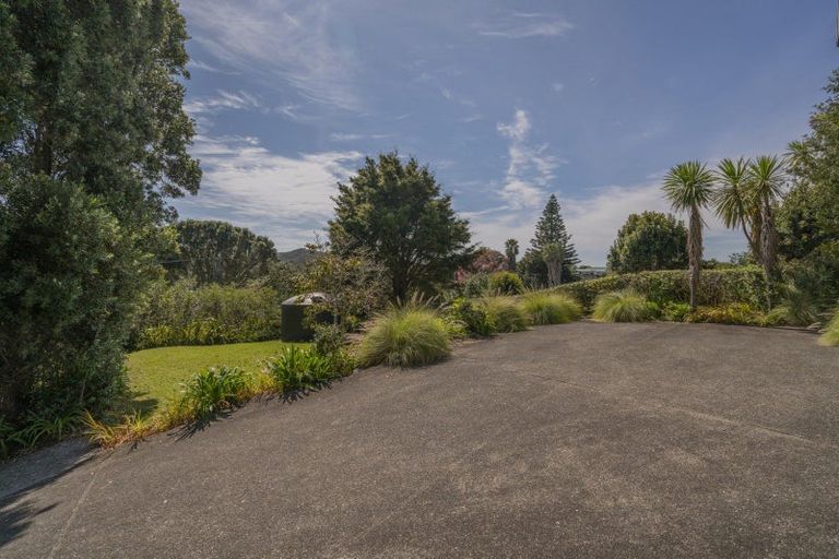 Photo of property in 35 Whiritoa Beach Road, Whiritoa, Whangamata, 3691