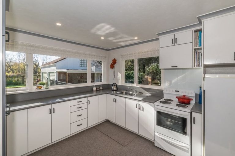 Photo of property in 146 Main North Road, Woodend, 7610