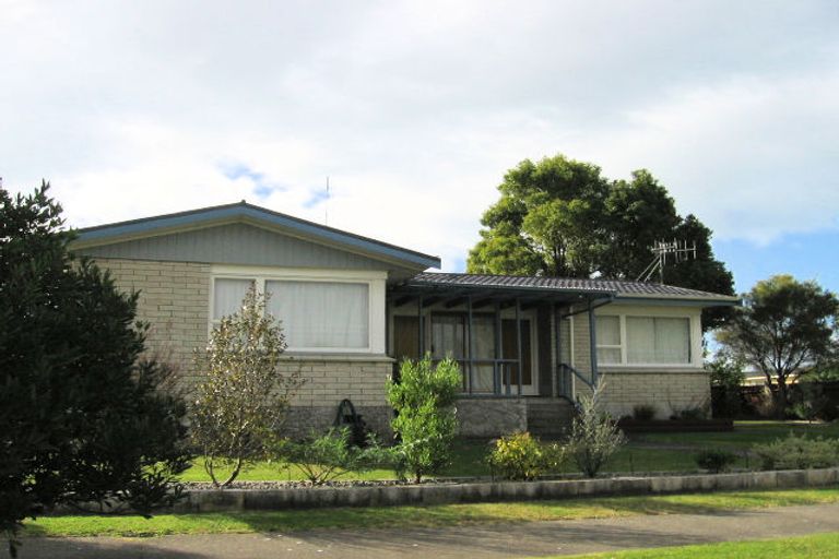 Photo of property in 2 Gipps Place, Tamatea, Napier, 4112
