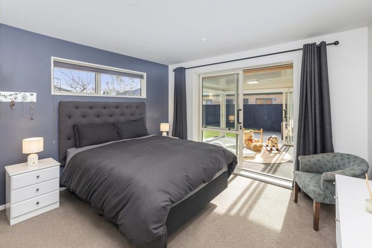 Photo of property in 20 Riegler Place, Belfast, Christchurch, 8051