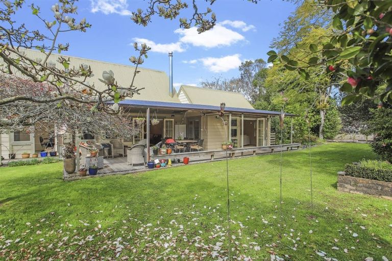 Photo of property in 32 North Road, Clevedon, Papakura, 2582