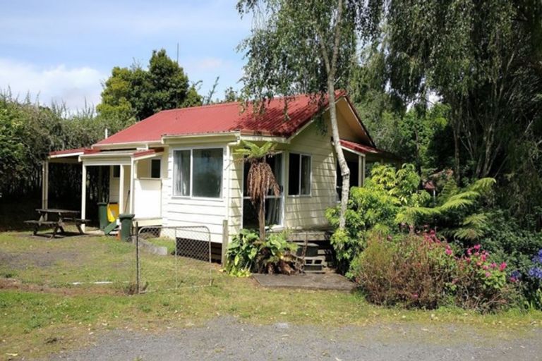 Photo of property in 65 Golding Road, Pukekohe, 2677