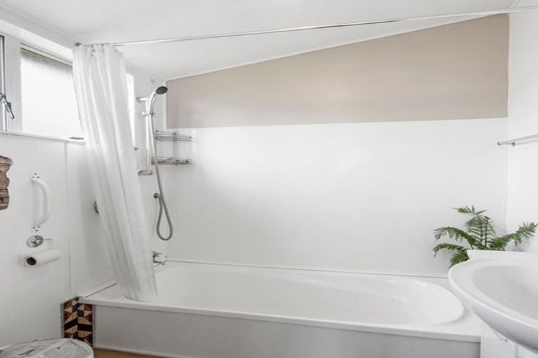 Photo of property in 10a Braemar Street, Levin, 5510