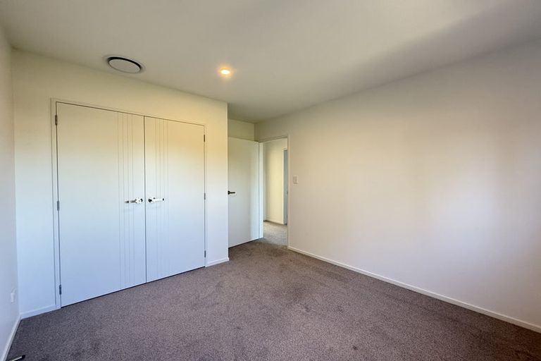 Photo of property in 30d Durham Street, Te Atatu Peninsula, Auckland, 0610